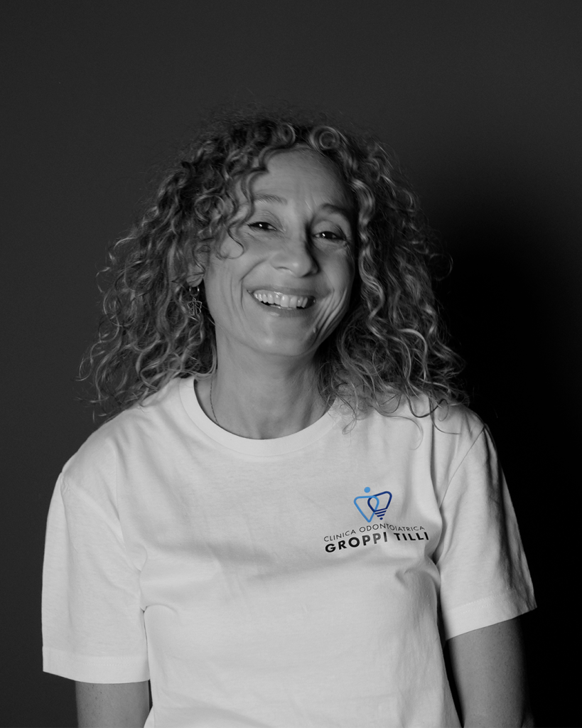 foto-drssa-clio-in-bianco-e-nero-formato-1080-x-1350 foto-drssa-clio-in-bianco-e-nero-formato-1080-x-1350